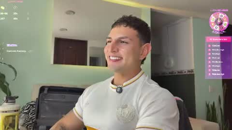Snapshot of angeloferro1 chatting on 06/12/26, 02:54 Angelo Ferro online show from 06/12/26, 02:54