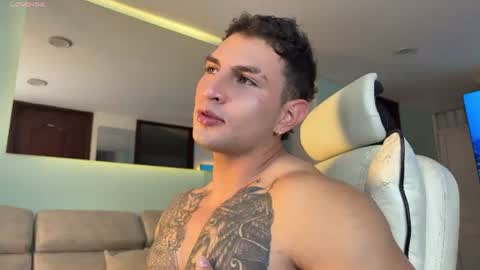 Snapshot of angeloferro1 chatting on 06/30/26, 06:14 Angelo Ferro online show from 06/30/26, 06:14