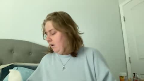 Snapshot of angeloflight273360 chatting on 01/05/26, 05:27 Angel of Light online show from 01/05/26, 05:27