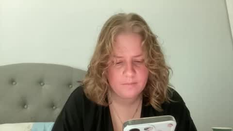 Snapshot of angeloflight273360 chatting on 01/10/26, 04:20 Angel of Light online show from 01/10/26, 04:20