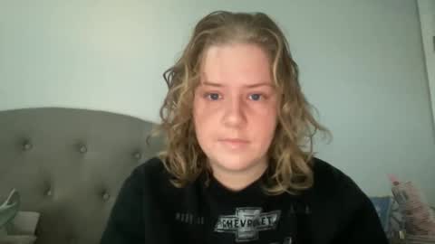 Snapshot of angeloflight273360 chatting on 02/07/26, 12:42 Angel of Light online show from 02/07/26, 12:42