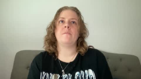 Snapshot of angeloflight273360 chatting on 02/11/26, 02:33 Angel of Light online show from 02/11/26, 02:33