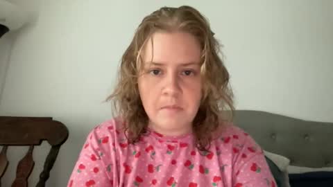 Snapshot of angeloflight273360 chatting on 02/20/26, 01:44 Angel of Light online show from 02/20/26, 01:44