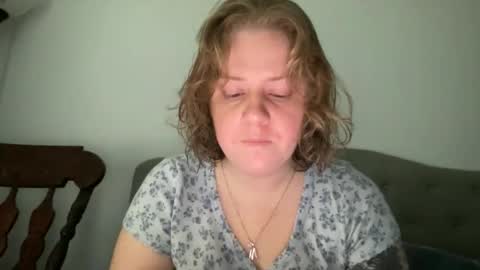 Snapshot of angeloflight273360 chatting on 02/26/26, 02:05 Angel of Light online show from 02/26/26, 02:05