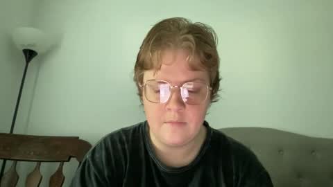 Snapshot of angeloflight273360 chatting on 04/01/26, 01:01 Angel of Light online show from 04/01/26, 01:01