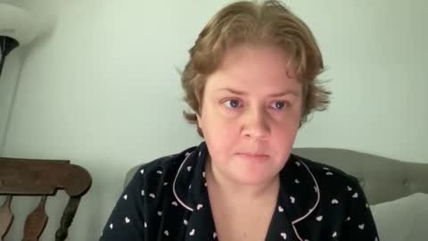 Snapshot of angeloflight273360 chatting on 04/05/26, 07:44 Angel of Light online show from 04/05/26, 07:44