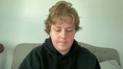 Snapshot of angeloflight273360 chatting on 04/08/26, 01:11 Angel of Light online show from 04/08/26, 01:11