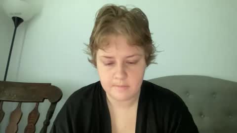 Snapshot of angeloflight273360 chatting on 04/23/26, 01:13 Angel of Light online show from 04/23/26, 01:13