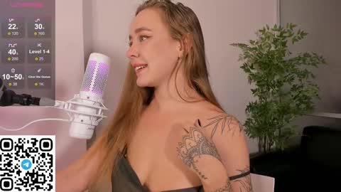 Snapshot of angelpaull chatting on 03/10/25, 11:27 Angel online show from 03/10/25, 11:27