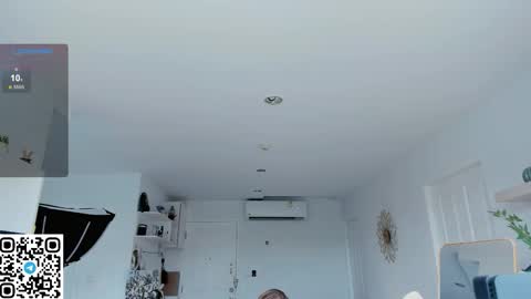 Snapshot of angelpaull chatting on 09/10/25, 02:44 Angel online show from 09/10/25, 02:44