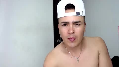 Snapshot of angels_0001 chatting on 02/25/25, 10:50 angels_0001 online show from 02/25/25, 10:50