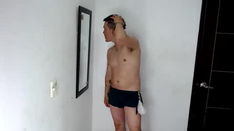 Snapshot of angels_0001 chatting on 03/05/25, 03:18 angels_0001 online show from 03/05/25, 03:18