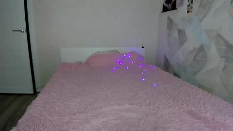 Yana online show from 10/10/25, 03:33