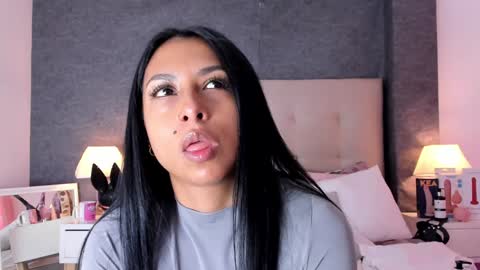 Angela online show from 02/03/25, 01:30