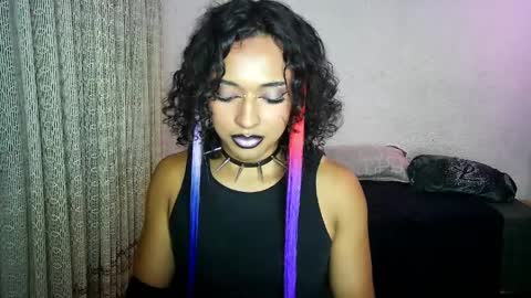 Snapshot of angelsdustxxx chatting on 04/01/26, 05:08 online show from 04/01/26, 05:08