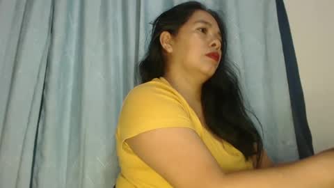 Snapshot of angelsexylatina chatting on 03/12/25, 12:31 rebeca online show from 03/12/25, 12:31