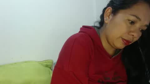 Snapshot of angelsexylatina chatting on 04/15/26, 01:01 rebeca online show from 04/15/26, 01:01