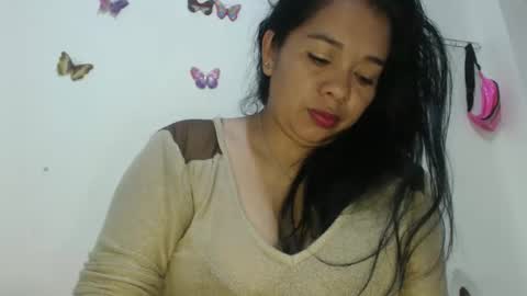 Snapshot of angelsexylatina chatting on 04/18/26, 12:47 rebeca online show from 04/18/26, 12:47