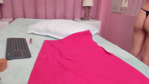 Angel  online show from 01/25/25, 04:03