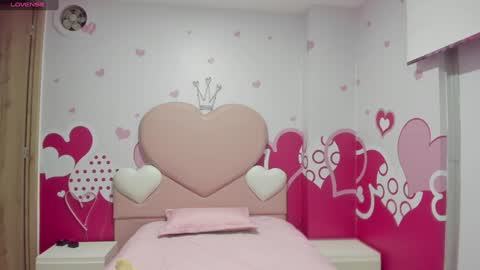 Angel  online show from 02/07/25, 09:47