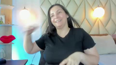 ANGIE online show from 04/11/26, 02:21