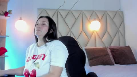 ANGIE online show from 05/05/26, 02:14