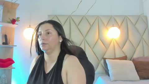 ANGIE online show from 05/07/26, 02:00