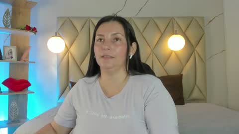 Snapshot of angelswets chatting on 06/29/26, 02:06 ANGIE online show from 06/29/26, 02:06