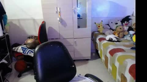 Snapshot of angelswhithe chatting on 09/10/25, 07:47 angels online show from 09/10/25, 07:47