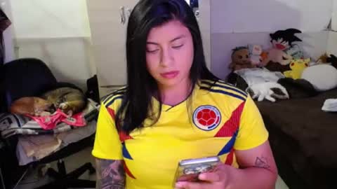 Snapshot of angelswhithe chatting on 10/14/25, 07:58 angels online show from 10/14/25, 07:58