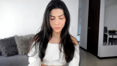 Snapshot of angelturned01 chatting on 04/16/26, 09:39 Angel Turned online show from 04/16/26, 09:39