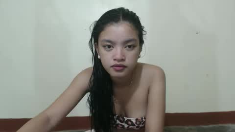 Snapshot of angelxmills chatting on 02/22/26, 11:14 angelxmills online show from 02/22/26, 11:14