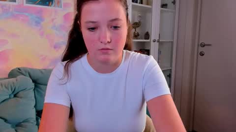 Snapshot of angely_lilly chatting on 09/13/25, 08:25 Lilly online show from 09/13/25, 08:25