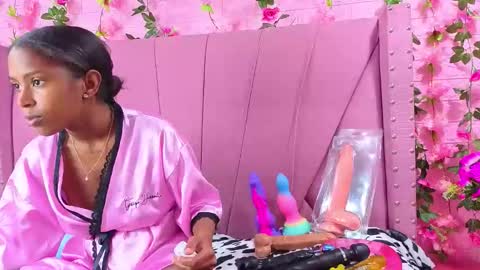 Anyega online show from 12/17/25, 07:31