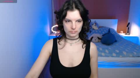 angie_faee online show from 12/19/24, 05:50