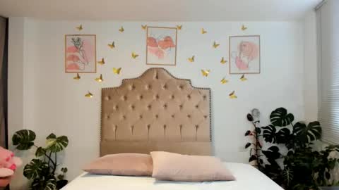 Snapshot of angie_modelo chatting on 03/10/26, 01:38 Anabella online show from 03/10/26, 01:38