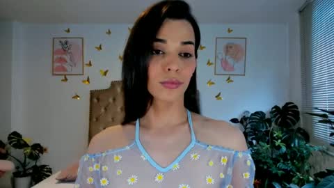 Snapshot of angie_modelo chatting on 06/11/26, 08:07 Anabella online show from 06/11/26, 08:07