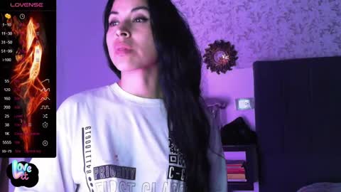 Angiebaxt online show from 12/17/24, 01:50