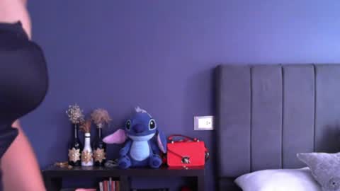 Snapshot of angiebaxter chatting on 06/10/26, 06:18 Angiebaxt online show from 06/10/26, 06:18