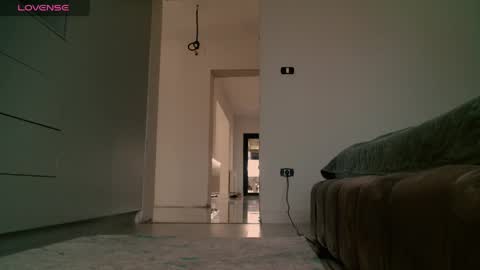 Snapshot of angiemilly chatting on 04/28/26, 10:20 angiemilly online show from 04/28/26, 10:20