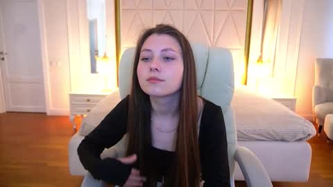 Snapshot of angieshyy chatting on 05/01/26, 07:46 Anny online show from 05/01/26, 07:46