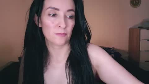 Snapshot of angiesquirt chatting on 07/13/26, 05:10 VALENTINA online show from 07/13/26, 05:10