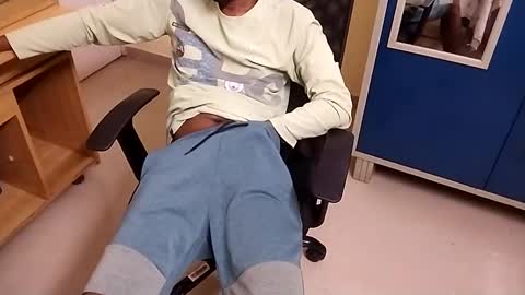 Tutu22 online show from 01/19/25, 02:28