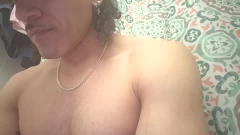 angrychicks83 online show from 05/01/26, 12:32