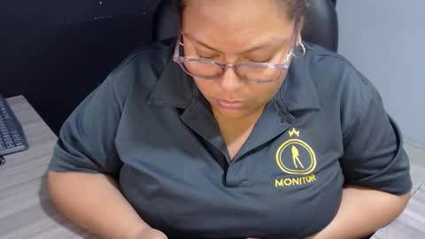 angy online show from 10/25/25, 10:48