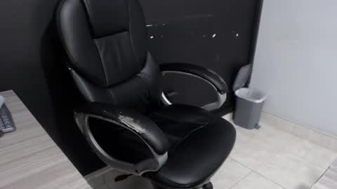 angy online show from 10/31/25, 01:56