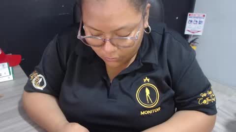 Snapshot of angy_ro12 chatting on 06/29/26, 12:27 angy online show from 06/29/26, 12:27