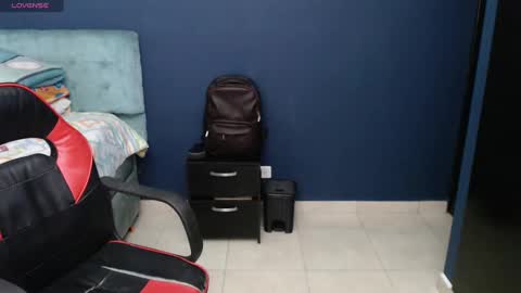 Snapshot of ani_and_ghost chatting on 02/10/25, 11:34 David online show from 02/10/25, 11:34