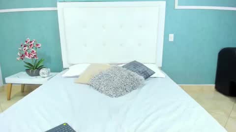 Ania online show from 02/04/25, 08:49