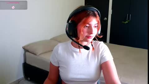 Snapshot of ania_mml chatting on 01/18/26, 12:58 Ania online show from 01/18/26, 12:58